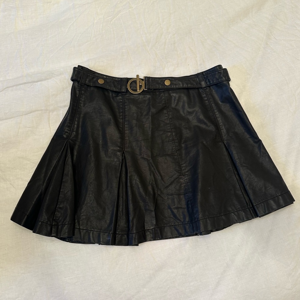 Free People Pleated Leather Mini Skirt Size 6 - Picture 2 of 4